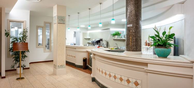 卡罗费利切酒店(Hotel Carlo Felice)图片