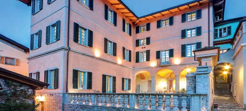 维切雷宫(Palazzo Del Vicerè)图片