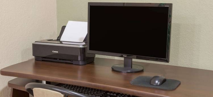 平彻溪温德姆速8酒店(Super 8 by Wyndham Pincher Creek AB)图片