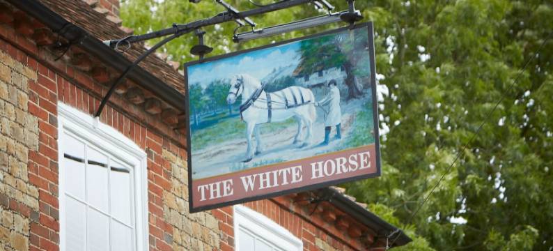 白马旅店(The White Horse Inn)图片
