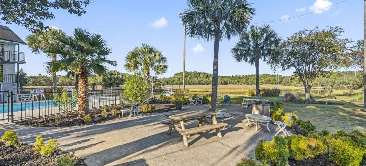 查尔斯顿溪边旅馆(Charleston Creekside Inn)图片