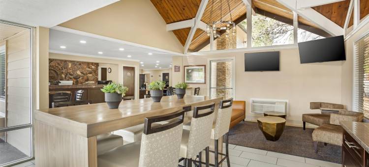 黄金乡村贝斯特韦斯特酒店(Best Western Gold Country Inn)图片