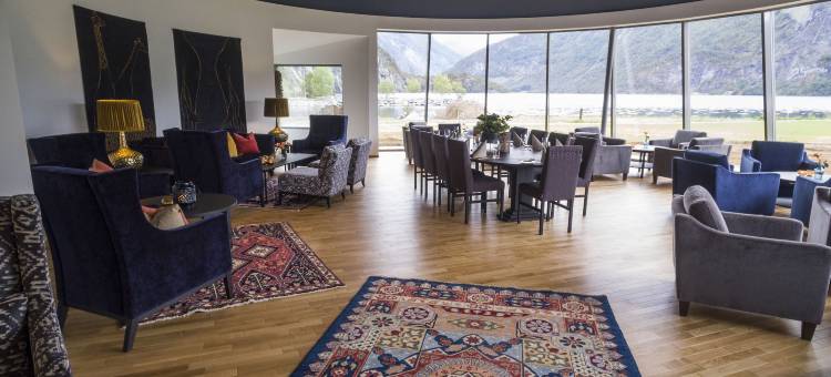 瓦尔河谷峡湾酒店 - 经典挪威酒店(Valldal Fjordhotell - by Classic Norway Hotels)图片