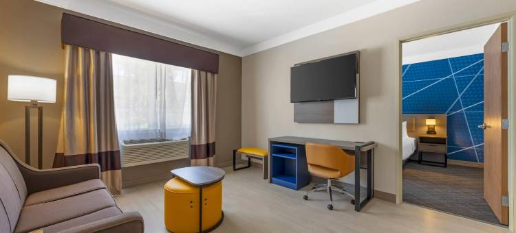 舒适套房酒店(Comfort Suites Salem)图片