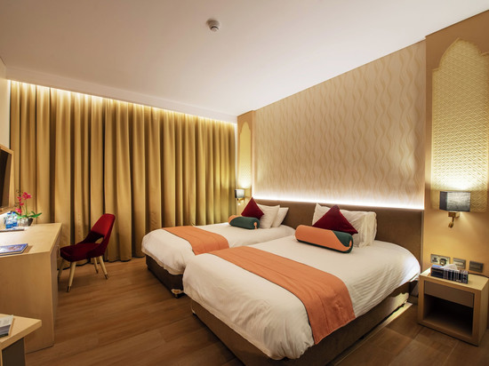 法拉达里斯酒店