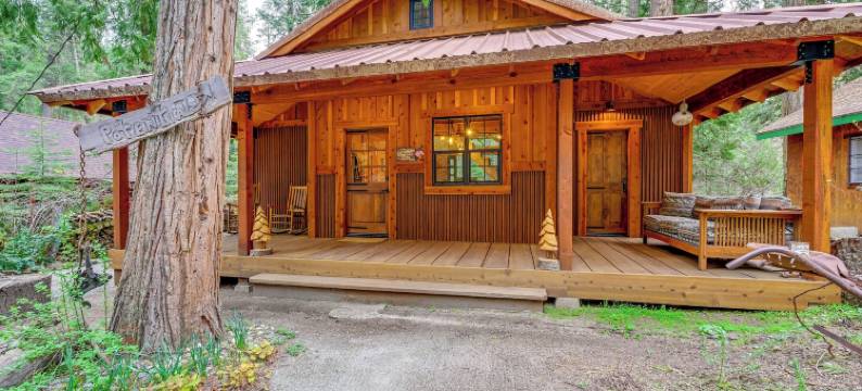 溪边小屋 ~ 20 英里到国王峡谷公园!(Creekside Cabin about 20 Mi to Kings Canyon Park!)图片