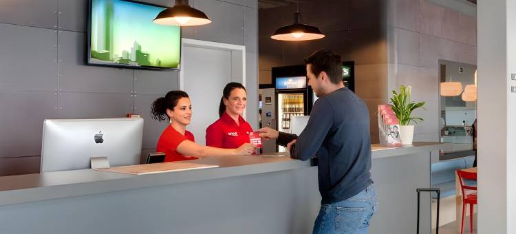 梅尼奈格尔酒店柏林机场店(Meininger Hotel Berlin Airport)图片