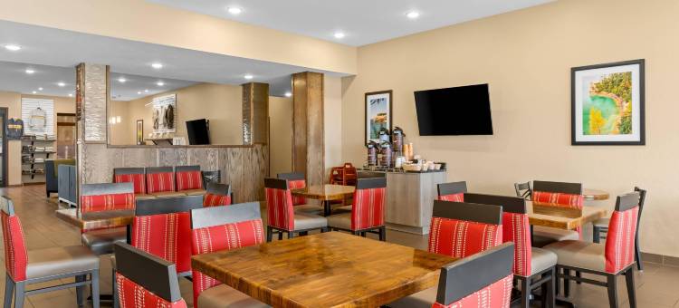 的因特拉克湖前舒适酒店(Comfort Inn & Suites Munising-Lakefront)图片