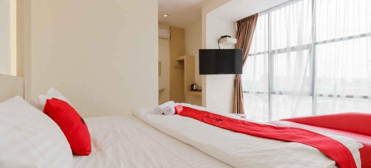 红多兹Plus酒店-近棉兰2号千禧ICT中心(RedDoorz Plus Near Millenium Ict Centre Medan 2)图片