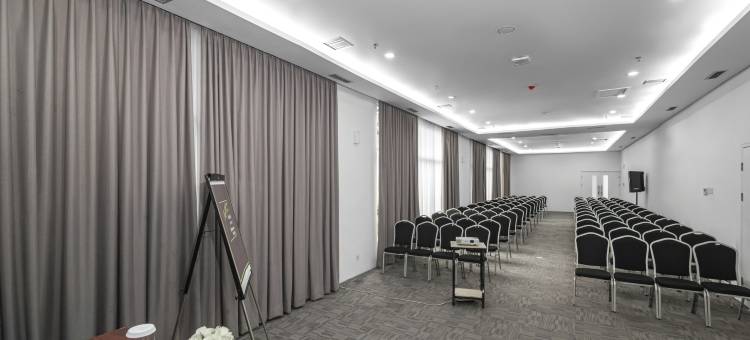 惠斯精选酒店-苏迪曼芝拉扎普(Whiz Prime Hotel Sudirman Cilacap)图片