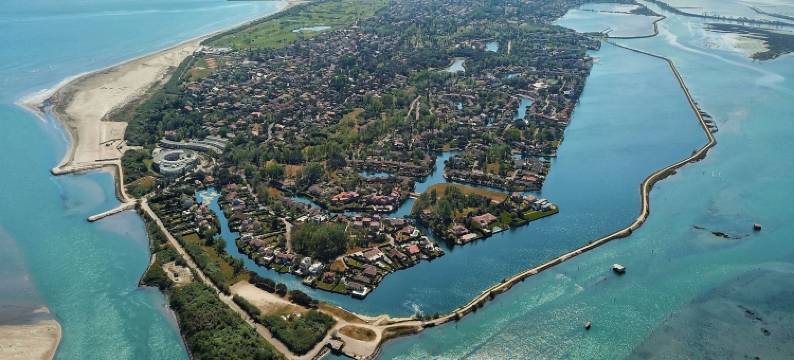 Apartment in Albarella near Sandy Beach图片