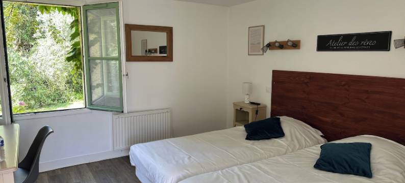 佩龙杜门酒店(Logis Hôtel la Demeure du Perron)图片