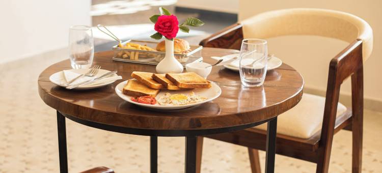 考萨尼的咒山 - 喜马拉雅景观无边泳池度假村(Spellmount - Himalayan View Infinity Pool Resort in Kausani)图片