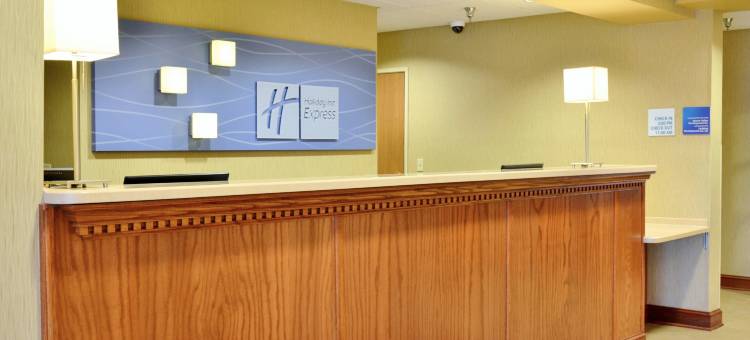 智选假日套房酒店中心镇(Holiday Inn Express & Suites Monaca - Center Township)图片