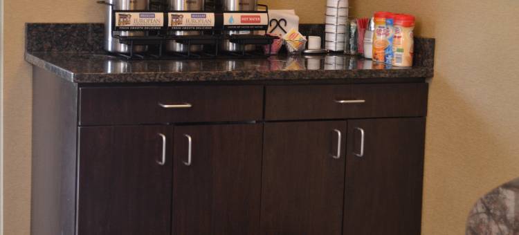 埃尔克哈特红顶酒店(Red Roof Inn Elkhart)图片