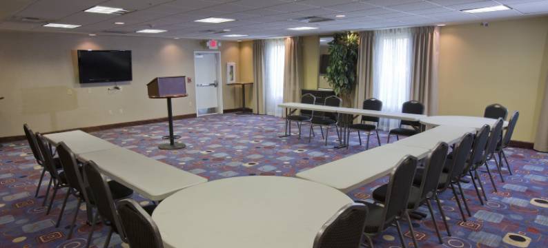 Holiday Inn Express 新奥尔巴尼 by IHG(Holiday Inn Express NEW ALBANY by IHG)图片