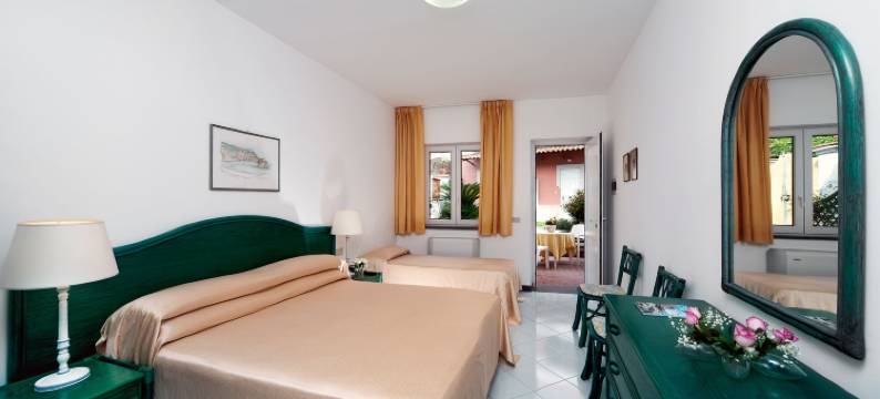 施韦泽尔温泉别墅(Hotel Villa Svizzera Terme)图片