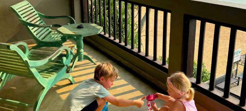 放松海滩酒店(At Ease Beach Hotel)图片