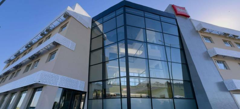 宜必思圣马丁将军港酒店(Ibis Puerto General San Martin)图片