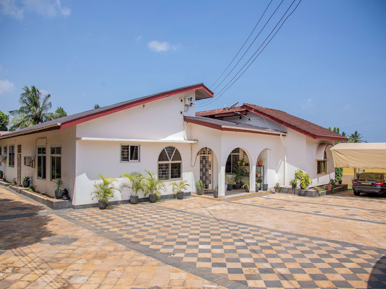 拉卡萨普雷西奥萨