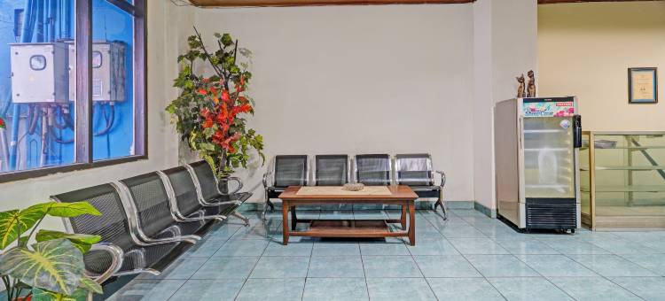 OYO 94802 普里玛酒店(OYO 94802 Hotel Prima)图片