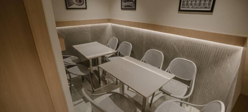 大都会商务酒店(Metropolis Business Hotel)图片