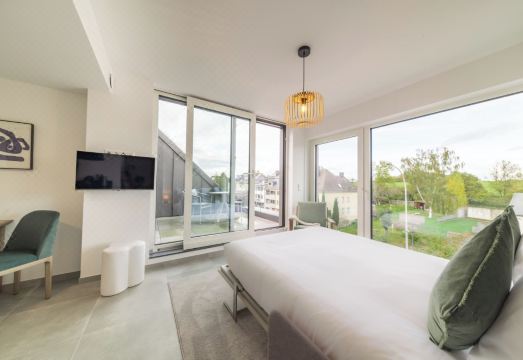 Halternative Muscari Hotel Overview