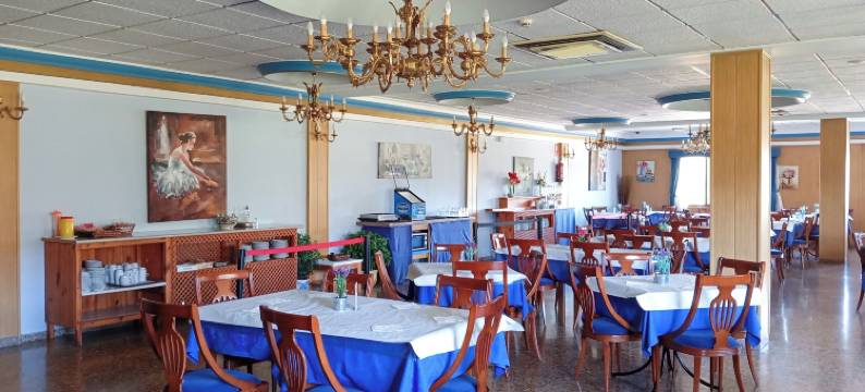 拉鲁埃达3000酒店(Hotel la Rueda 3000)图片