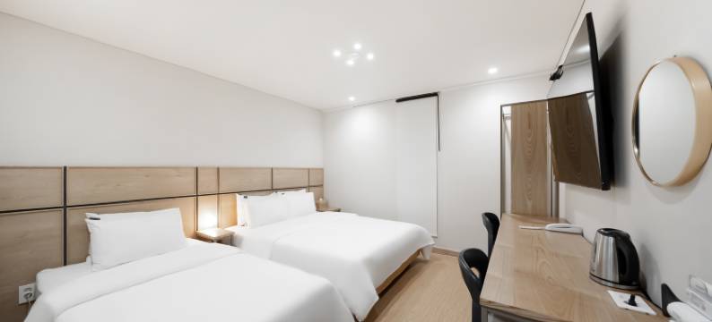 全州山井洞索朴酒店(Jeonju Sanjeong-Dong Hotel Reina)图片