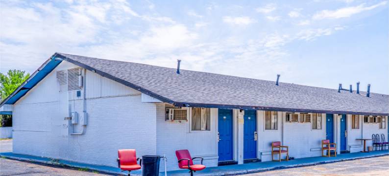 OYO 旗下的 American Inn 科罗拉多城 I-20(American Inn by OYO Colorado City I-20)图片