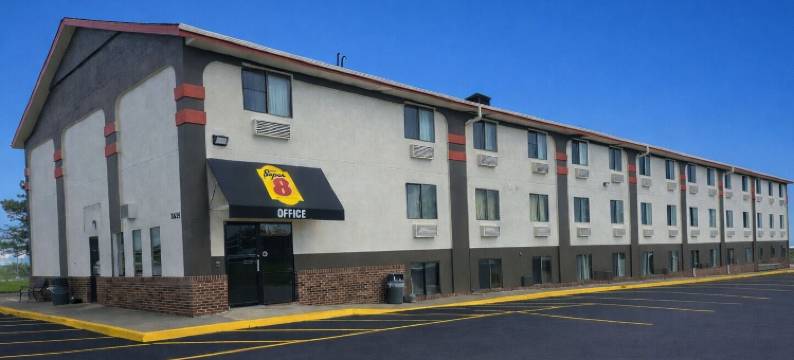 林肯西温德姆速8酒店(Super 8 by Wyndham Lincoln West)图片