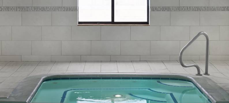 Holiday Inn Express 村西(Holiday Inn Express KANSAS CITY - AT THE LEGENDS by IHG)图片