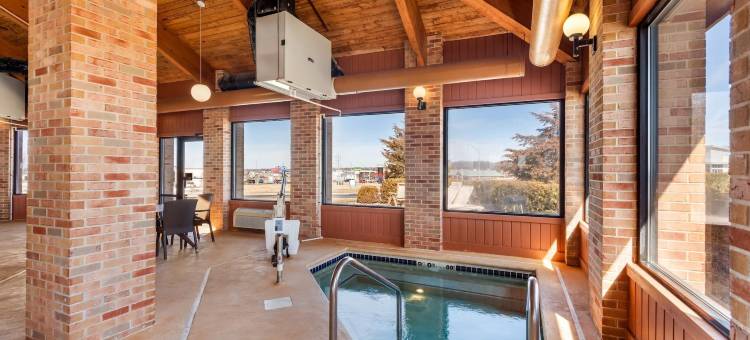 韦弗利凯艺酒店(Quality Inn Waverly)图片