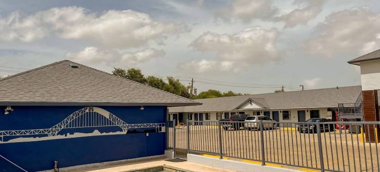 豪华旅馆及套房科珀斯克里斯蒂I 37(Deluxe Inn & Suites Corpus Christi I 37)图片