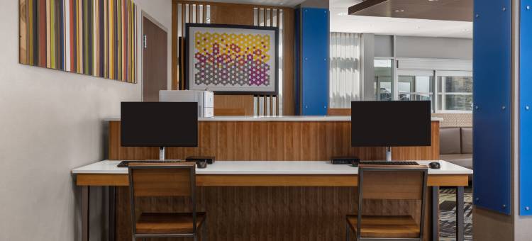 奥罗拉智选假日套房酒店(Holiday Inn Express & Suites AURORA by IHG)图片