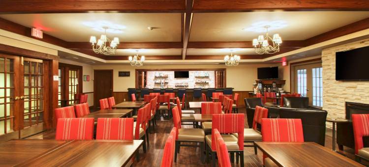 密尔沃基机场舒适套房酒店(Comfort Suites Milwaukee Airport)图片