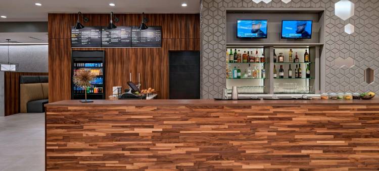 休斯顿舒格兰/普安特湖万怡酒店(Courtyard Houston Sugar Land/Lake Pointe)图片