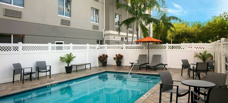 达尼亚滩劳德代尔堡机场福朋喜来登酒店(Four Points by Sheraton Fort Lauderdale Airport - Dania Beach)图片