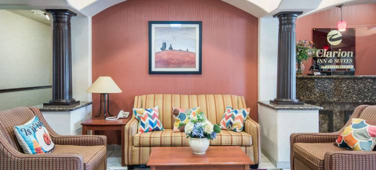 威德福南凯隆套房酒店(Clarion Inn & Suites Weatherford South)图片