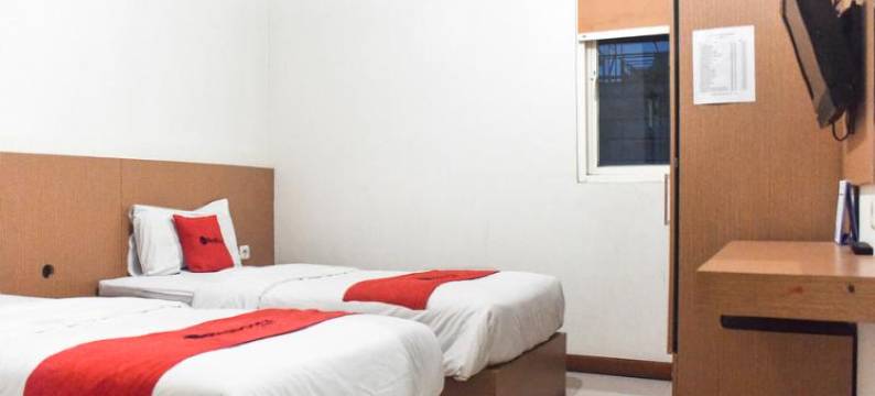 红多兹酒店-帕那库康平加尤曼2号(RedDoorz @ Pengayoman Panakkukang 2)图片