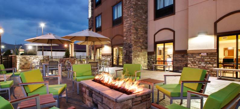 智选假日酒店-海伦(Holiday Inn Express & Suites HELEN by IHG)图片