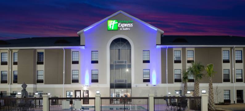 智选假日套房酒店莫尔黑德城(Holiday Inn Express & Suites MOREHEAD CITY by IHG)图片