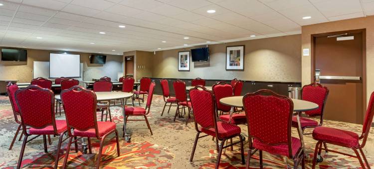 布鲁克赛德贝斯特韦斯特优质酒店(Best Western Plus Brookside Inn)图片