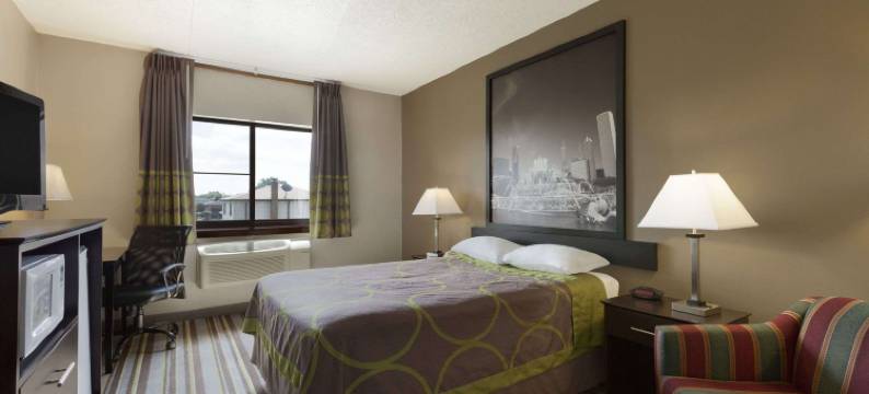 布里奇维尤-芝加哥地区速8酒店(Super 8 by Wyndham Bridgeview/Chicago Area)图片