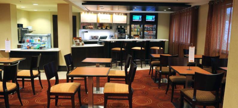 奥尔巴尼机场万枫套房酒店(Fairfield Inn & Suites Albany Airport)图片