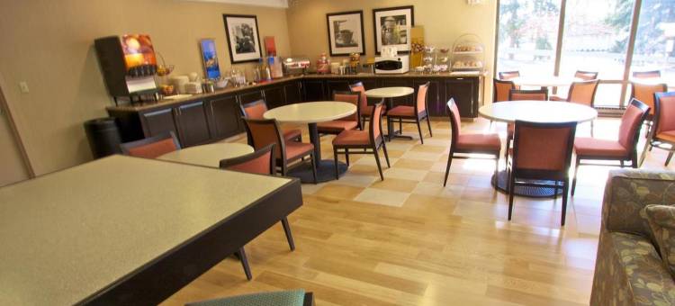 希尔顿欢朋酒店-克拉克斯苏密特(Hampton Inn Clarks Summit/Scranton)图片