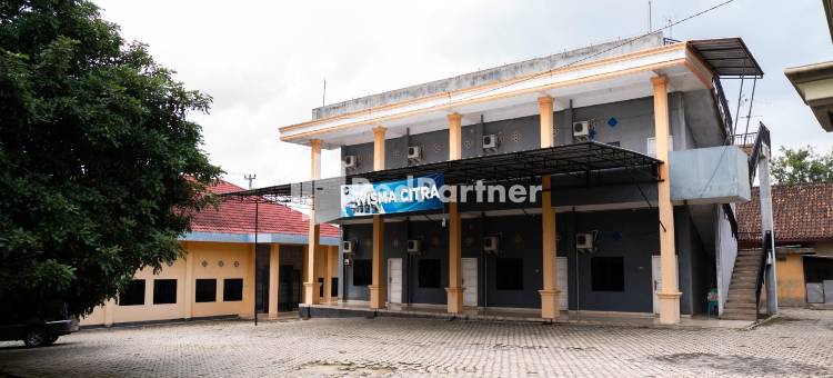 红色伙伴西特拉地铁旅馆(Wisma Citra Metro Mitra RedDoorz)图片