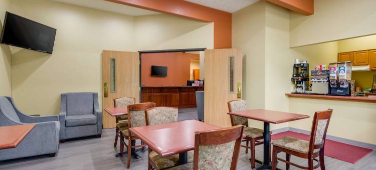 独立镇美洲最佳价值套房酒店(Americas Best Value Inn and Suites Independence)图片