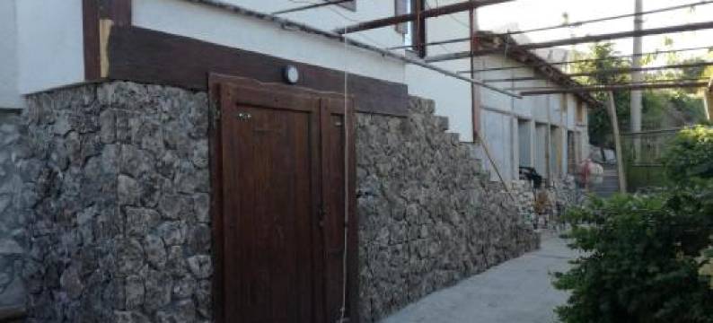 Eco Village under the Cliffs图片