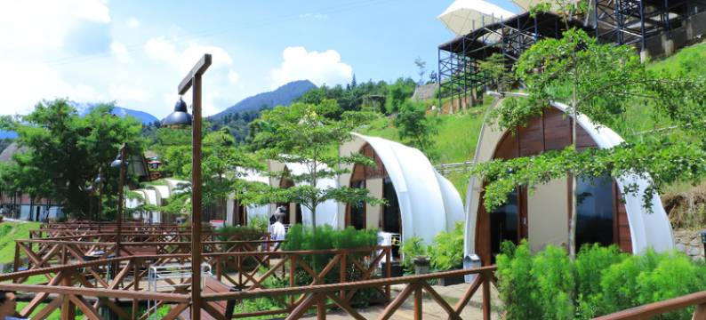 Glamping at Taman Wisata Alam Sevillage Puncak图片